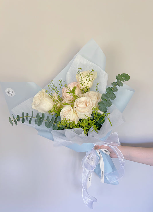 White Rose Bouquet 白玫瑰花束